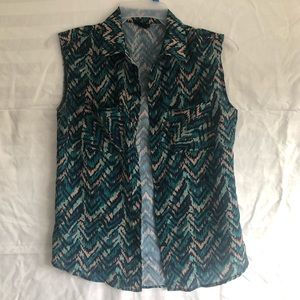 Cool Patterned Sleeveless Top
